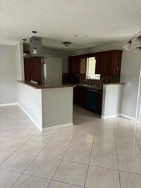 4422 Ixora Cir in Lake Worth, FL - Building Photo - Building Photo