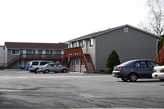 Forest Grove Apartments in Forest Grove, OR - Building Photo - Building Photo