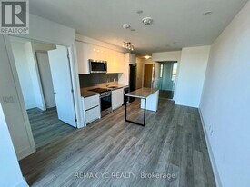 3100 Keele St in Toronto, ON - Building Photo