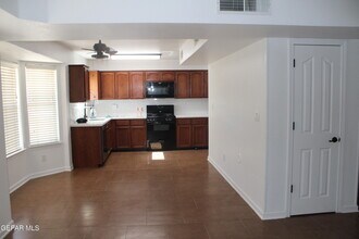 12516 Twin Leaf Dr in El Paso, TX - Building Photo - Building Photo