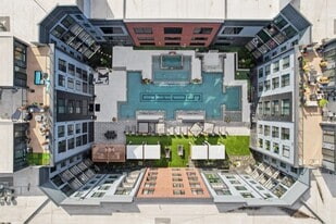 SoHo Apartments in St. Louis, MO - Building Photo