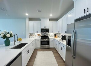 4742 Smokey Quartz Ln in Arlington, TX - Building Photo - Building Photo