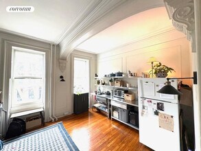 221 Warren St in Brooklyn, NY - Building Photo - Building Photo