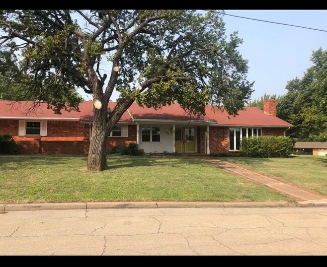 223 N Drexel St
