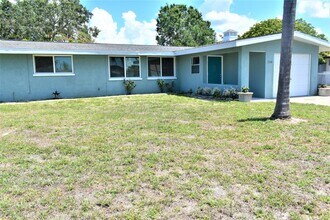 1504 Overbrook Rd in Englewood, FL - Building Photo - Building Photo