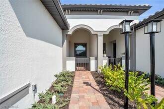 17345 Corsini Dr in Ft. Myers, FL - Building Photo - Building Photo