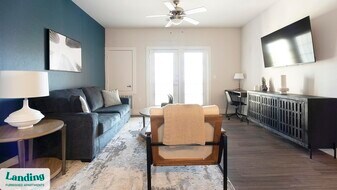 14006 Potranco Rd in San Antonio, TX - Building Photo