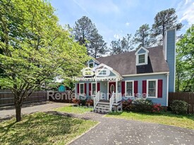 13601 Danbury Dr in Midlothian, VA - Building Photo