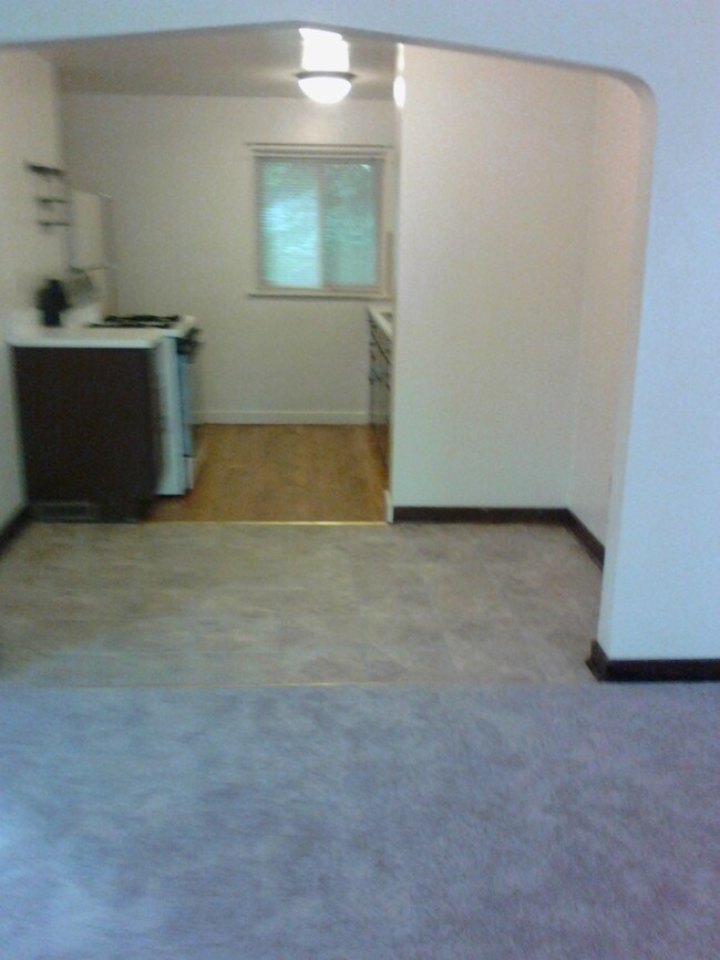 91 N Starr Ave Apartments and Nearby Bellevue Apartments For Rent