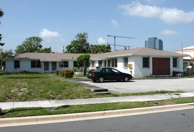 914 3rd St in West Palm Beach, FL - Building Photo - Building Photo