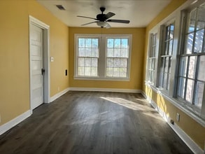 406 Dayton St in West Orange, TX - Building Photo - Building Photo