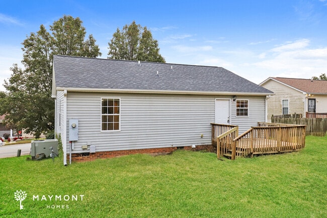 1350 Woodruff Glen Dr in Winston-Salem, NC - Building Photo - Building Photo