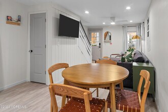 81 Franklin Ave in Ocean Grove, NJ - Building Photo - Building Photo