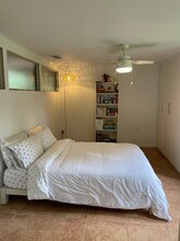 745 NW 18th St in Gainesville, FL - Foto de edificio - Building Photo