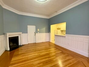 295 Newbury St, Unit 2 in Boston, MA - Building Photo - Building Photo