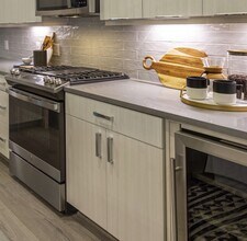 401 W 25th St in Houston, TX - Building Photo - Building Photo