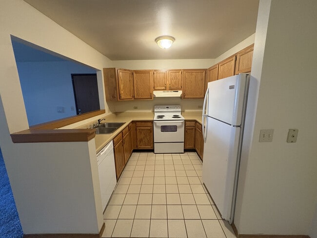 Maple Leaf Apartments in Merrillville, IN - Foto de edificio - Building Photo
