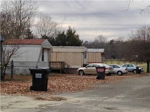 Sophie's Court Mobile Home Park in Dallas, NC - Building Photo - Building Photo