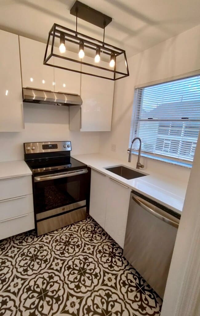 4124 Pershing Pointe Pl, Unit # 7 in Orlando, FL - Building Photo - Building Photo