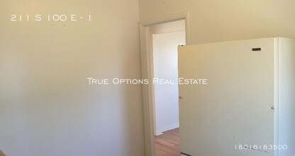 211 S 100 E-Unit -1 in Blanding, UT - Building Photo - Building Photo