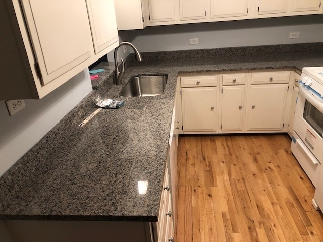 617 W Surf St in Chicago, IL - Foto de edificio - Building Photo