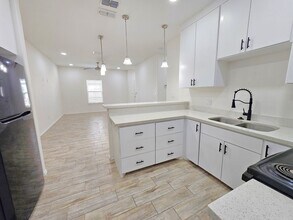 1809 Atrium Pl Dr in Harlingen, TX - Building Photo - Building Photo