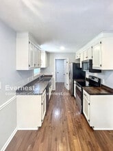 508 Highland Dr in White House, TN - Foto de edificio - Building Photo