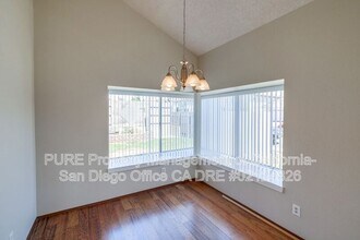 9050 Mesa Woods Ave in San Diego, CA - Building Photo - Building Photo