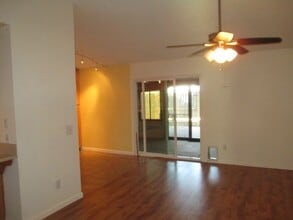 9760 Red Cedar Cir in Sacramento, CA - Building Photo - Building Photo