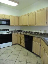18563 Caminito Pasadero in San Diego, CA - Building Photo - Building Photo