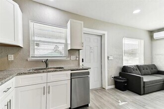 601 76th Ave in St Pete Beach, FL - Building Photo - Building Photo