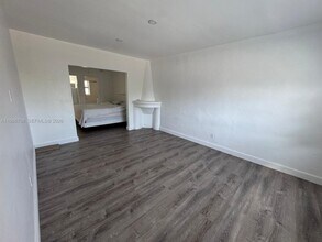 1560 West Ave in Miami Beach, FL - Building Photo - Building Photo