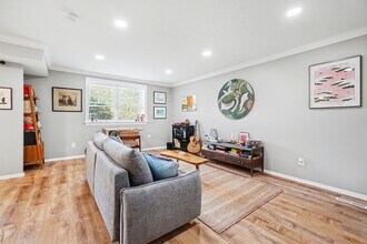333 Homeland Southway, Unit 1A in Baltimore, MD - Building Photo - Building Photo