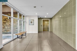 1310 Creekside Dr in Walnut Creek, CA - Building Photo - Building Photo