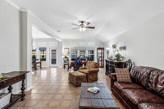 7513 Exeter in Corpus Christi, TX - Building Photo - Building Photo