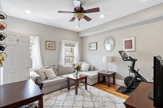 177 W 6th St, Unit 4 in Boston, MA - Building Photo - Building Photo