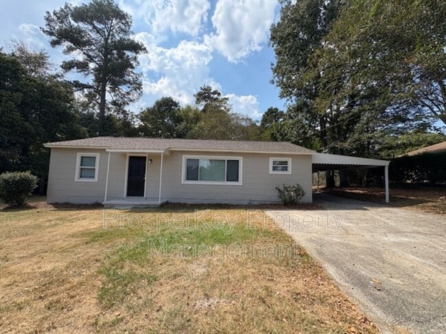 5205 Cochran Ave in Columbus, GA - Foto de edificio - Building Photo