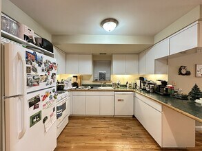 3340 N Southport Ave, Unit J00P in Chicago, IL - Building Photo - Building Photo