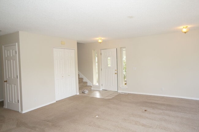 7632 SE 98th Ave in Portland, OR - Building Photo - Building Photo