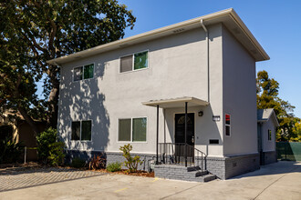 160 Harrison Ave in Redwood City, CA - Building Photo - Building Photo