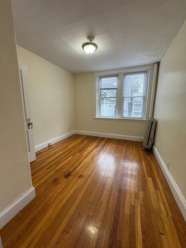 property at 5 Barrows St
