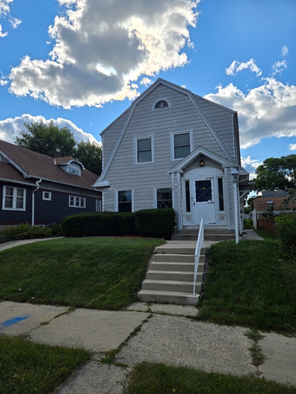 property at 2915 N 55th St