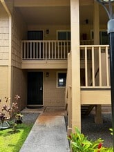 98-1370-1370 Koaheahe Pl in Pearl City, HI - Building Photo - Building Photo