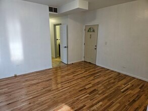 852 N Central Park Ave in Chicago, IL - Building Photo - Building Photo