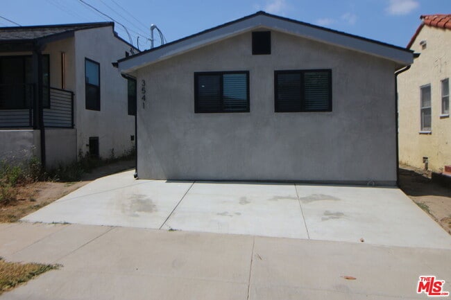 property at 3541 Homeland Dr