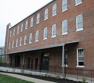 Mott Lofts in Cedar Rapids, IA - Building Photo