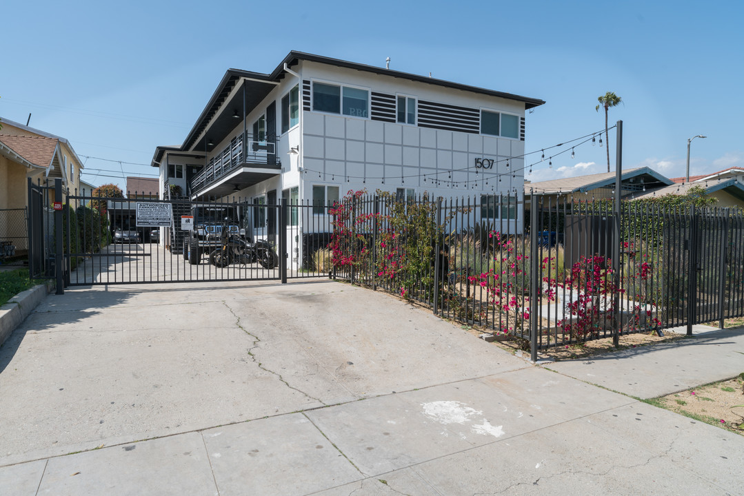 1507 3rd Ave in Los Angeles, CA - Building Photo