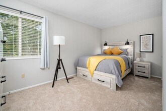 8321 Lariat Ct in Powell, OH - Foto de edificio - Building Photo