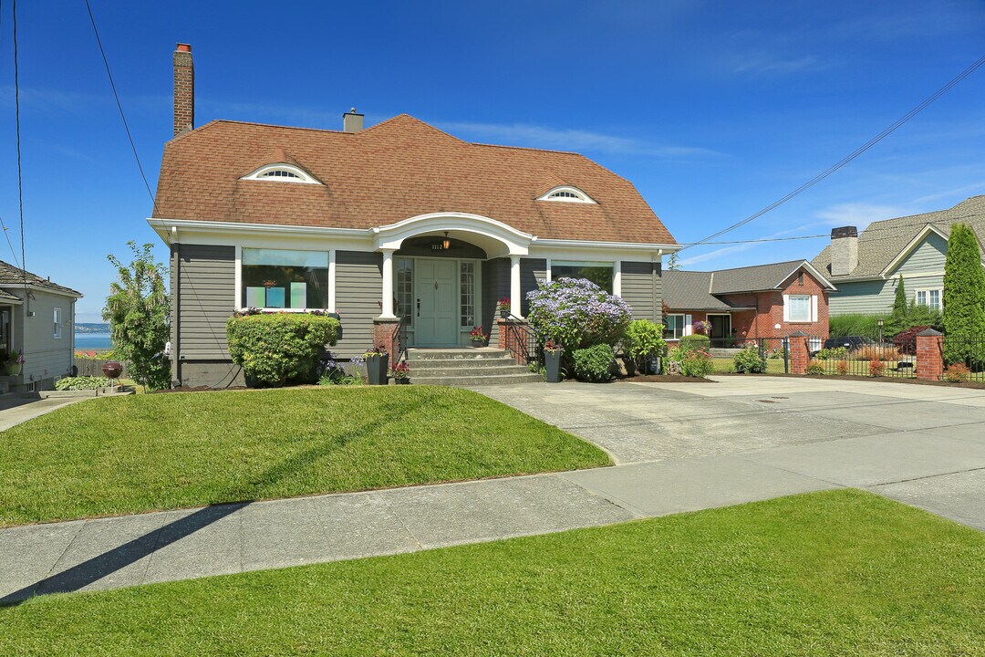 1112 Grand Ave, Unit A in Everett, WA - Building Photo