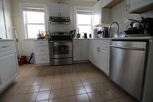 35 Faneuil St Apartments